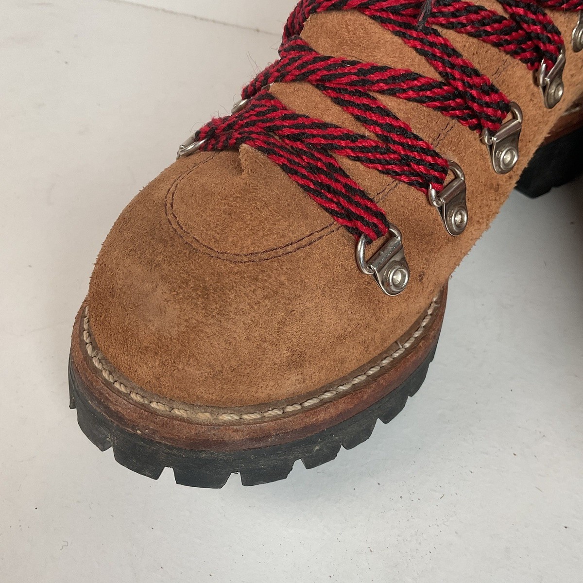 Vintage Herman Suede Mountaineering Boots | USA Made | Rough Out | Men’s 8 M Herman Survivors Oakridge 8\ main image 4