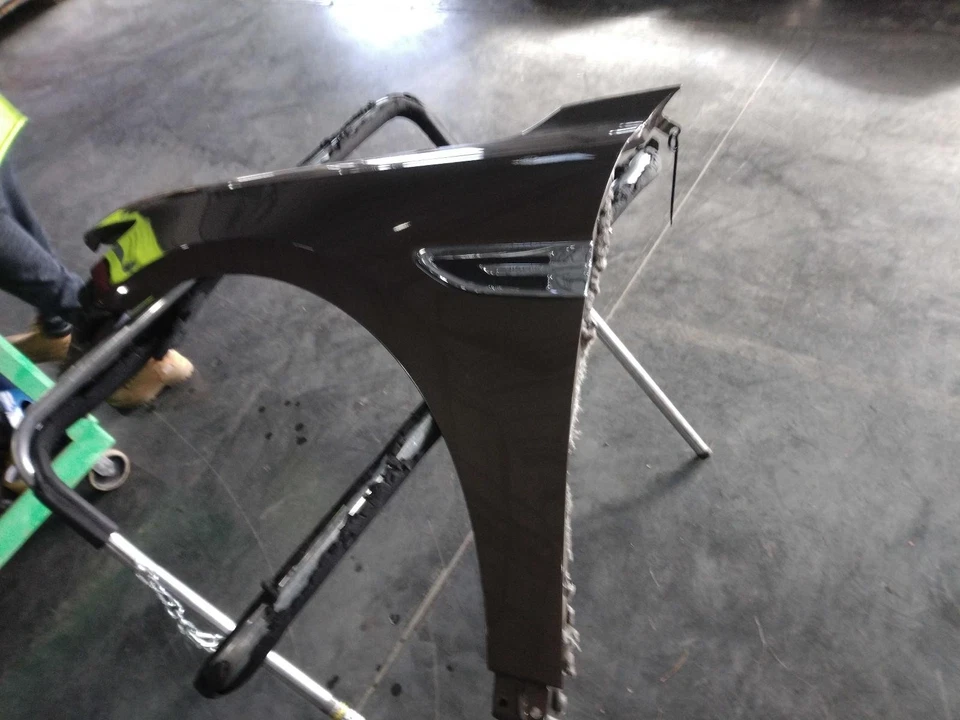 2015 Ford Taurus Left Fender Brown Good Condition 4DR Sedan 606112 - Изображение 2 из 4