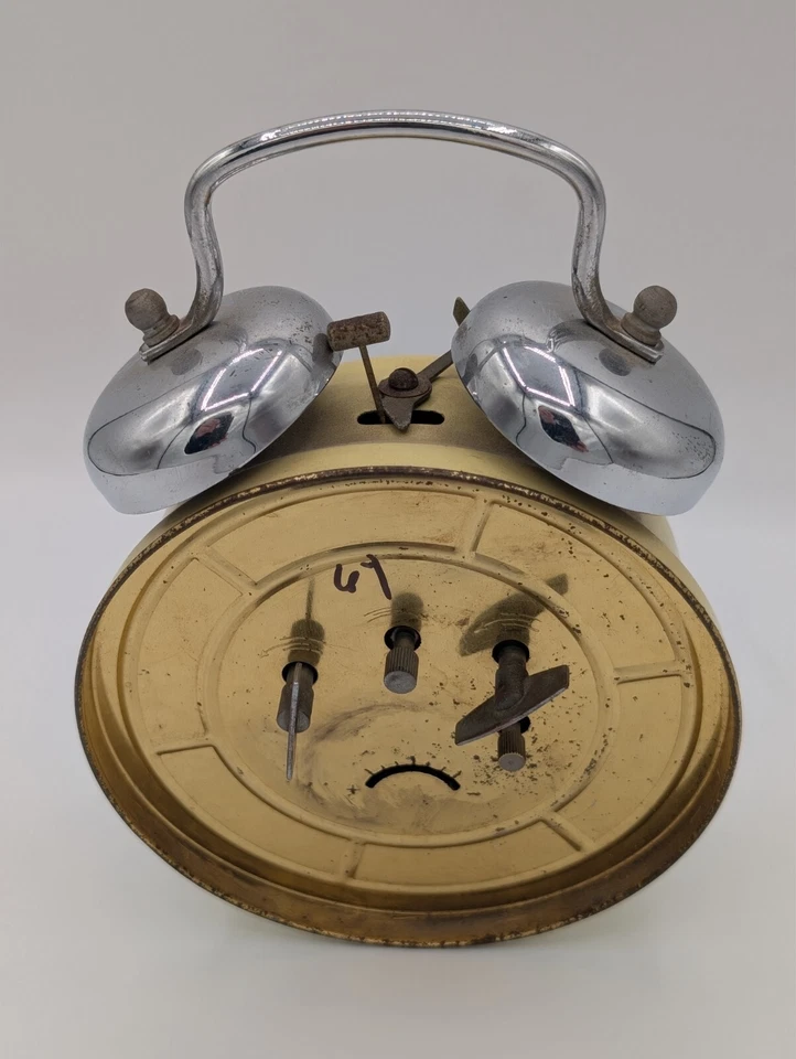 Vintage 1950-1960 Chairman Mao Chinese Peoples Republic Patriotic Alarm Clock - Image 2 of 4