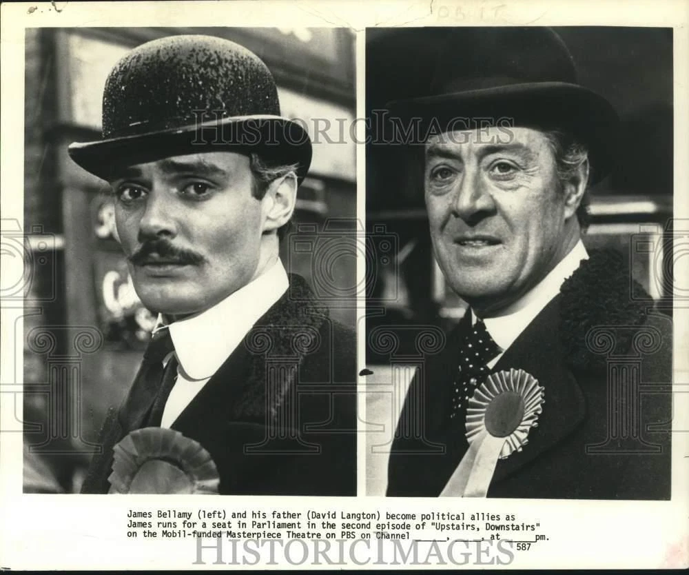 1977 Press Photo James Bellamy and David Langton in "Upstairs, Downstairs" - 画像1/2