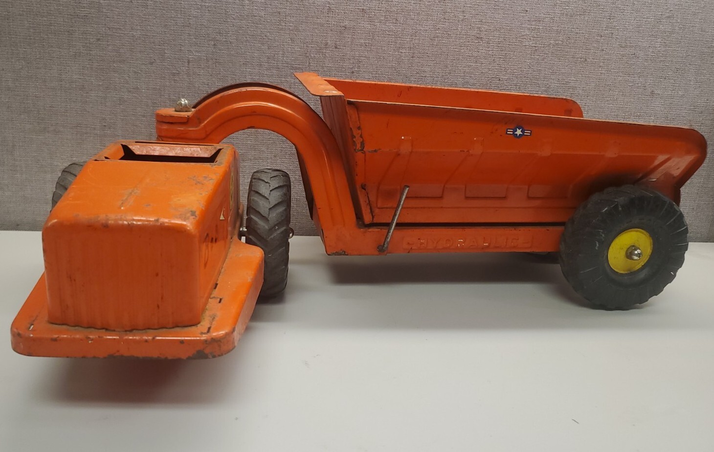 Vintage Orange NYLINT NO. 4600 Hydraulic Dump Earth Hauler parts or