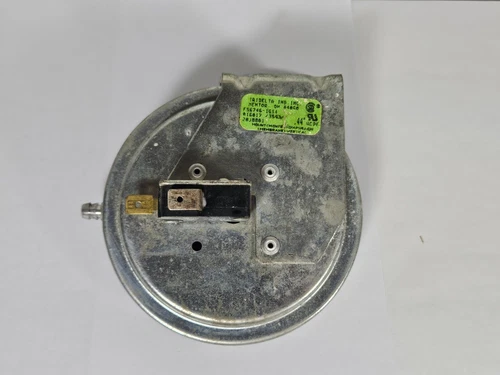 Lennox Furnace Pressure Switch Part# 20J8801  Tridelta # FS6746-1511