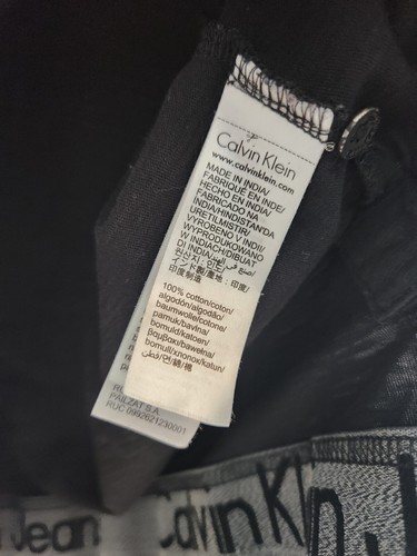 Men's Shirt Calvin Klein Jeans Logo on Hem Vintage Black Button Polo T Shirt - Picture 6 of 16