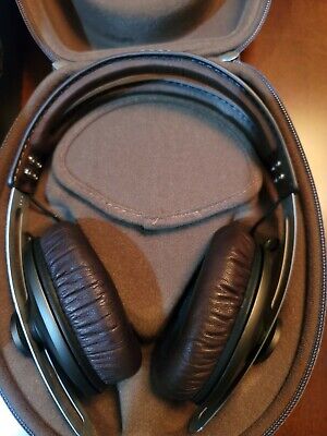 Sennheiser Momentum Over Ear Noise Cancelling Brown Leather Sennheiser Momentum Over Ear Noise Cancelling Brown Leather