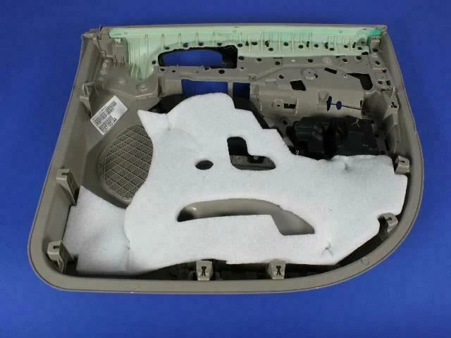 Panel de moldura de puerta izquierda genuino Mopar 2011-2016 Chrysler Town & Country 1UX71BD1AA Foto 3 de 4