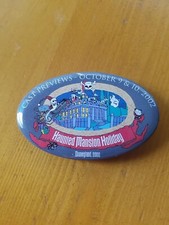 Haunted Mansion Holday Cast Review 2002 Button Cast Member Exclusive
