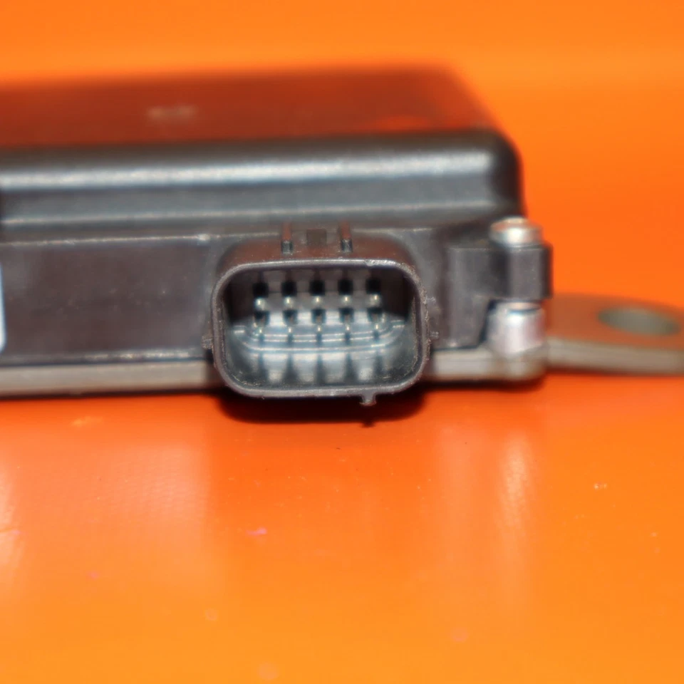 TOYOTA TACOMA BLIND SPOT SENSOR RADAR MONITOR 2018 2019 2020 2021 88162-07020 - Image 3 of 4