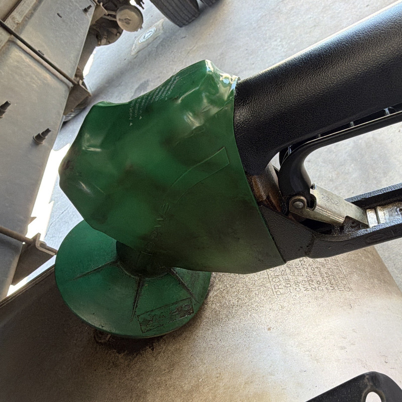 Husky 5020 Green Gasoline Fuel Pump Dispensing Nozzle Handle with Hose