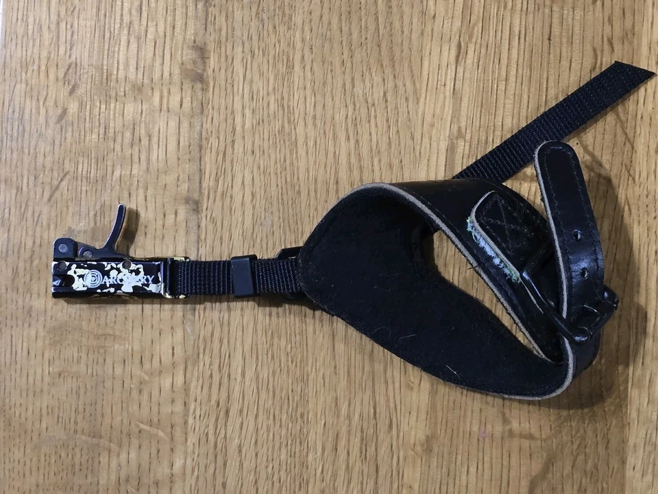 Jim Fletcher Tiro con Arco Cabeza Plana Arco Liberación de Caza - Correa Hebilla de Muñeca Foto 3 de 4