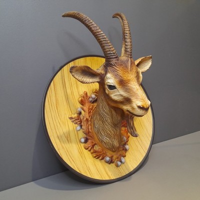 Vintage Ziegenkopf Dahu Steinbock französisch Kunststoff Jagd Trophäe Shabby Kitsch Retro