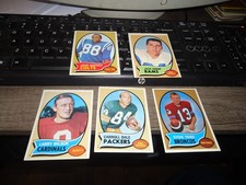 5 vintage TOPPS 1970 FOOTBALL CARDS GREAT COND COMB SHIP READ DESCR PARTIAL SET