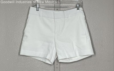 NWT Banana Republic Womens White Mid Rise Classic Shorts - Size 2