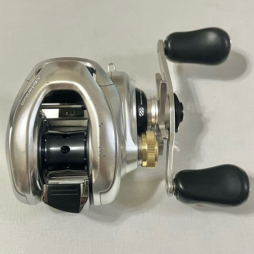 Shimano 16 Metanium MGL HG 7.4:1 Right Handle Baitcast Fishing Reel from Japan