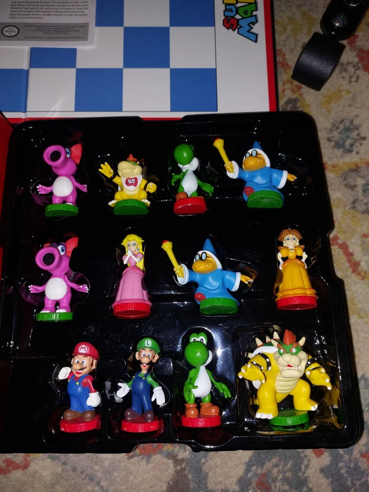 COMPLETE USAopoly Super Mario Chess Collectors Edition Figure Board Game 9/10 VG - Image 3 of 4