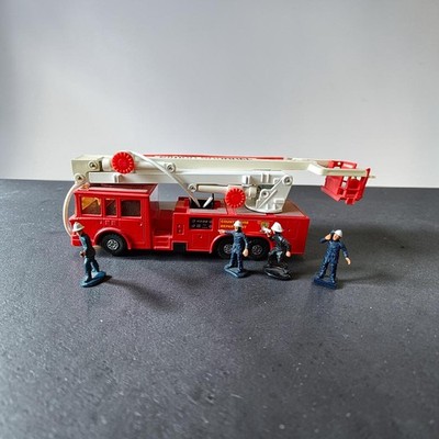 Vintage Matchbox Super Kings K-39 ERF Snorkel Fire Engine 1979 Boxed & Figuren