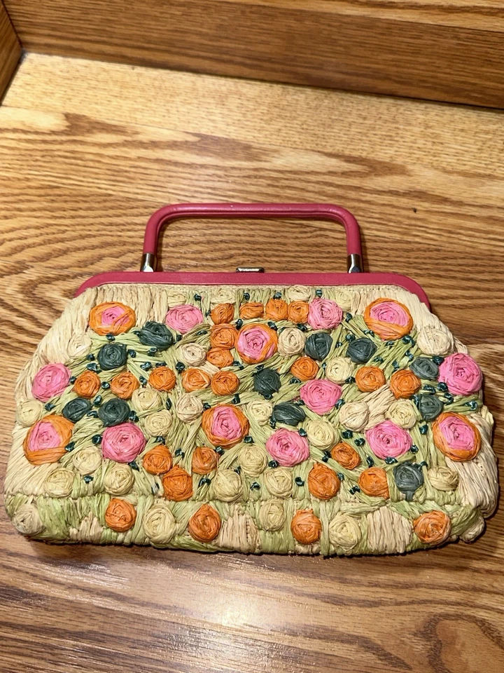 Ann Taylor 二手状况完好 黄色/橙色/粉色花卉拉菲亚手拿包 钱包 草编 手工编织 — 第 3/4 张图片