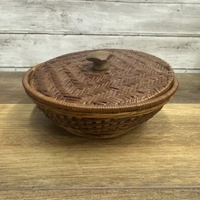 MCM Wicker Basket With Lid 9” Vtg.  Wood handle