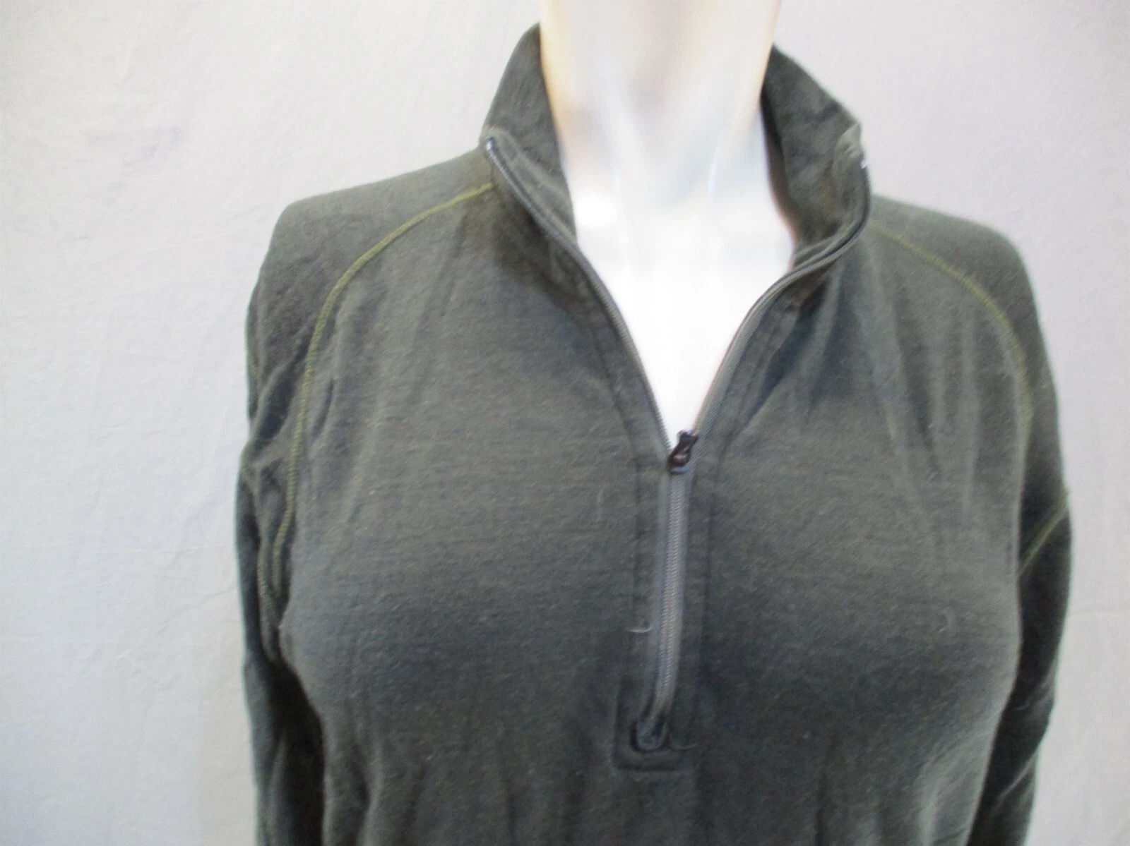 smartwool 100% merino wool 1/2 zip stand collar pullover sweater
