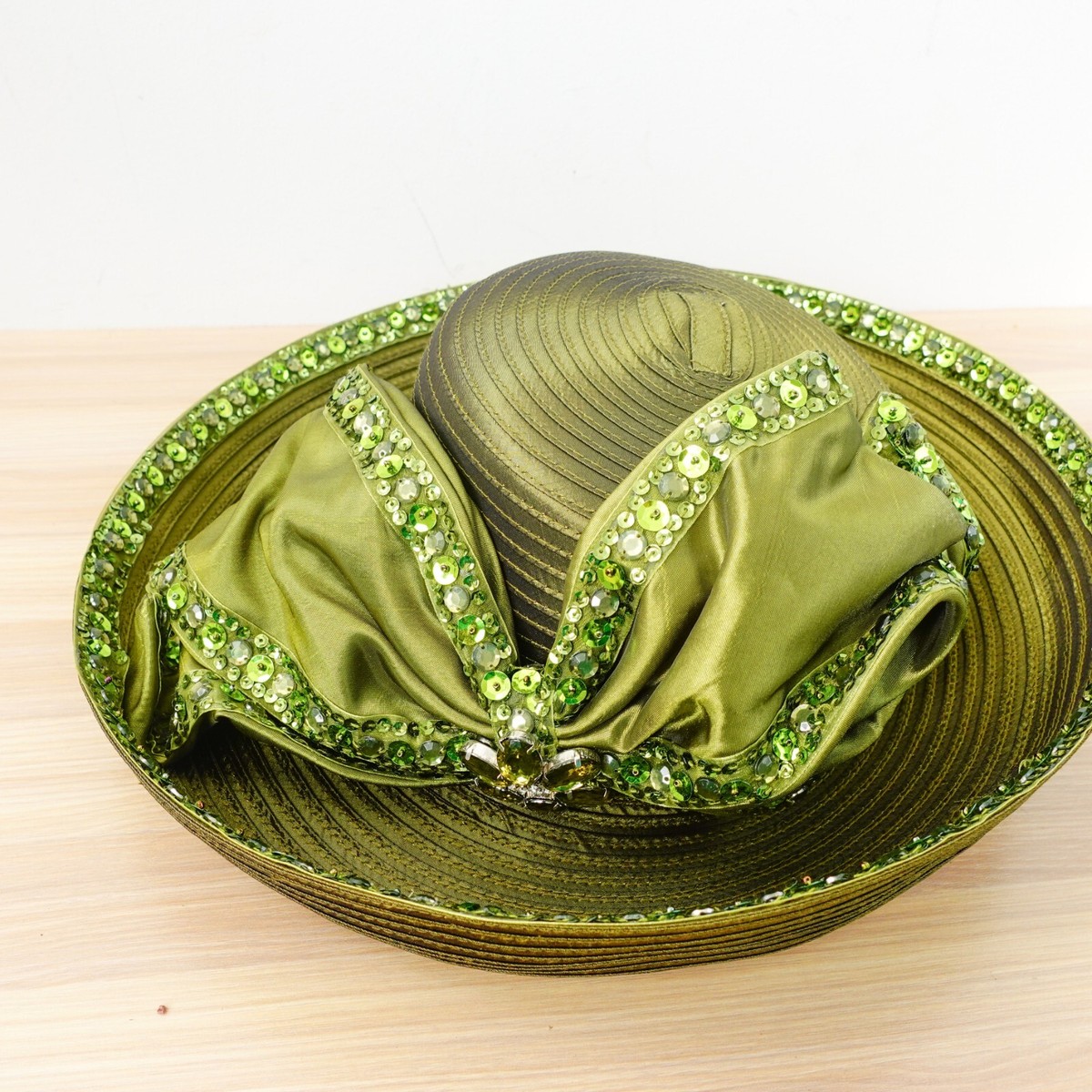 Whittall and Shon Large Brim Hat Derby Church Sequin One of a Kind Stunning Vtg Whittall & Shon Black Wide-brim Hat With Gold Sequin  main image 4
