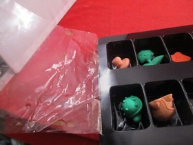 Super Mario Bros. 1985 Nintendo Famicom (NES Era) 20 Keshi Eraser Set w/ Box!