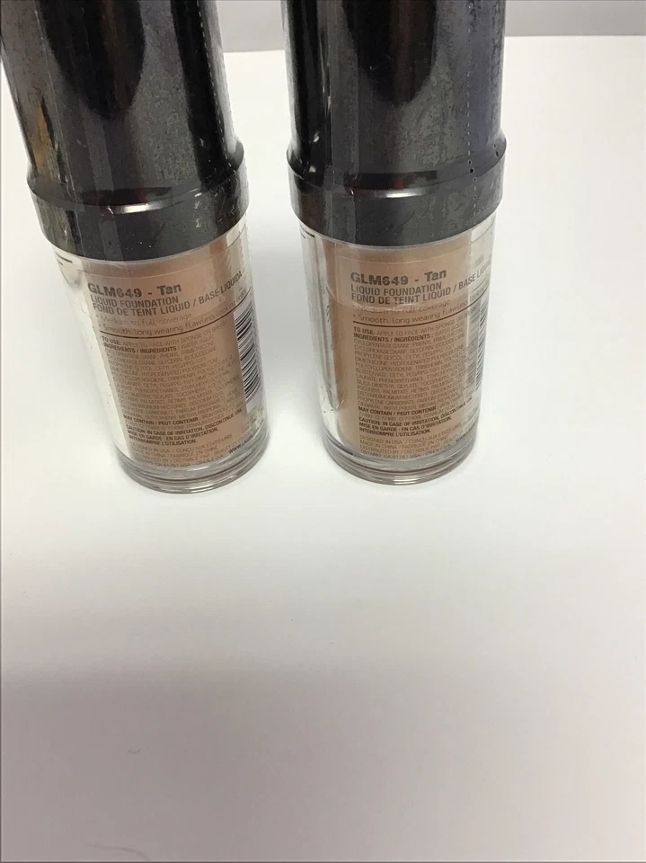 L.A. Girl Set : 2   Foundation 2 Illuminator 1 Correcting  Primer 1 Gel Eyeliner - Image 4 of 4