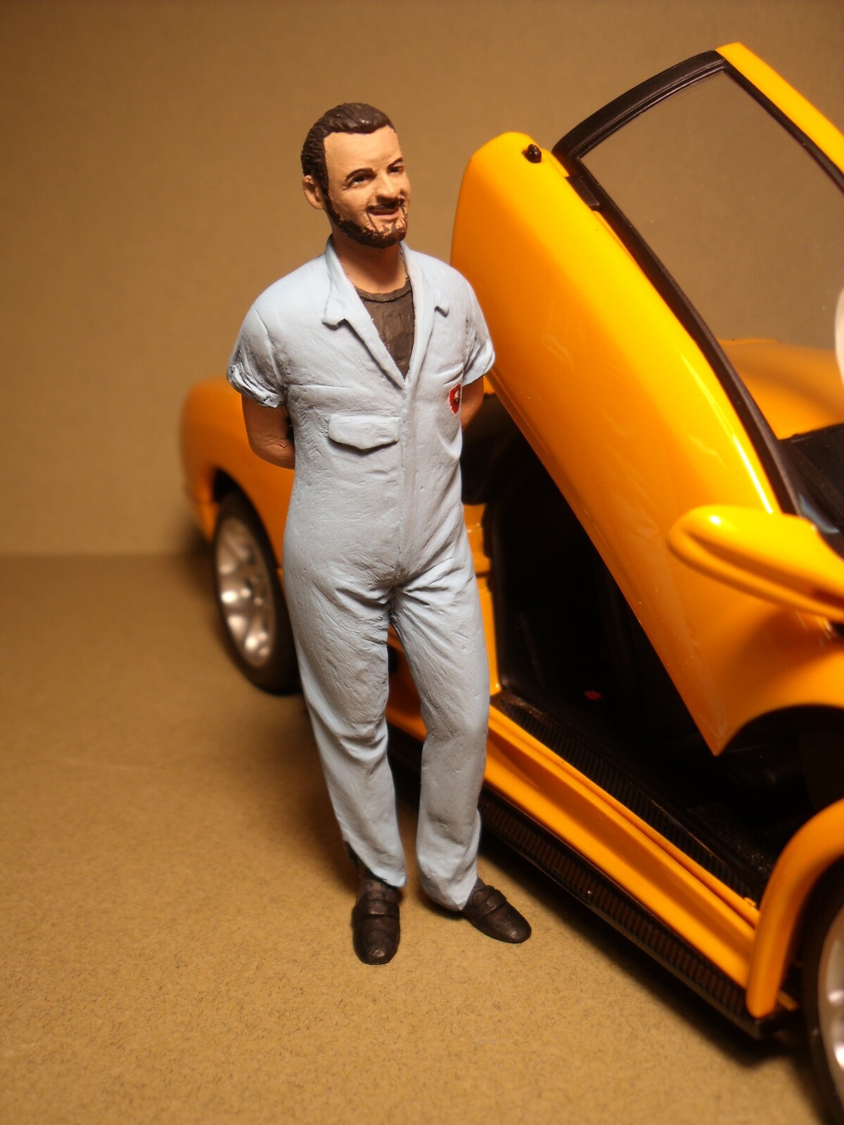 Figurine Balboni 1/18 pour miniature Autoart en résine premium