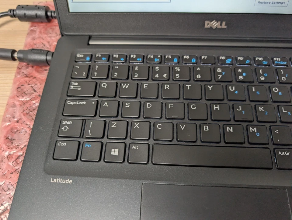 Dell Latitude 7280 Laptop - i5-6300U - 8GB Ram - No Storage - Image 4 of 4