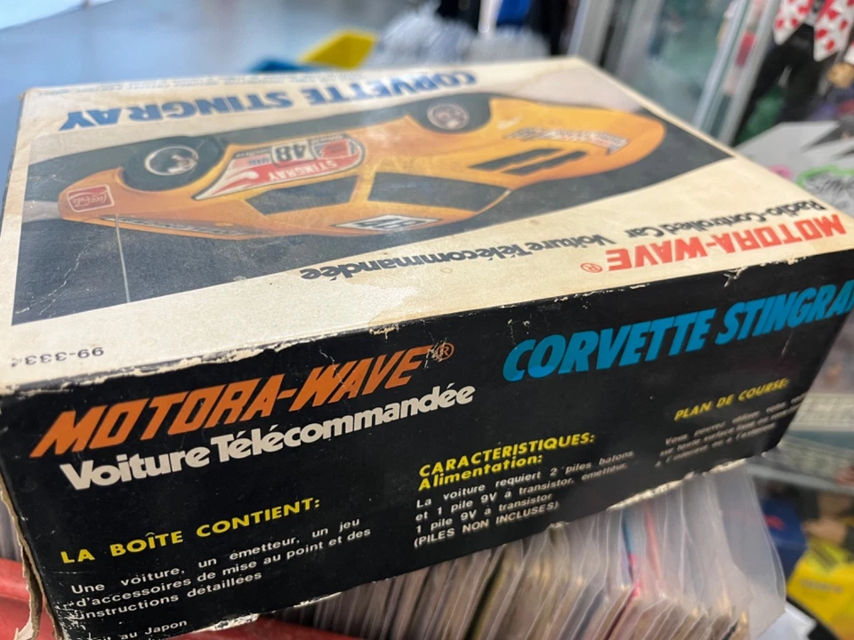 Motora Wave Radio-Controlled Corvette Stingray 1:26 Scale Radio Shack Waco Taiyo - Image 3 of 4