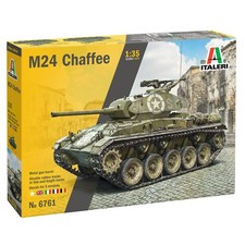 Italeri 6761 M24 Chaffee 1:35 Model Kit