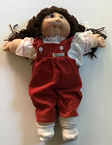 Vintage 1985 Original Cabbage Patch Kids Doll And Original Clothing.