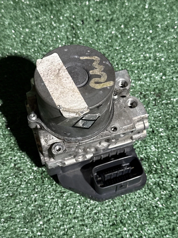 Módulo de bomba de freno antibloqueo ABS Infiniti FX35 FX37 FX50 2011 2012 2013 OEM AWD Foto 2 de 4