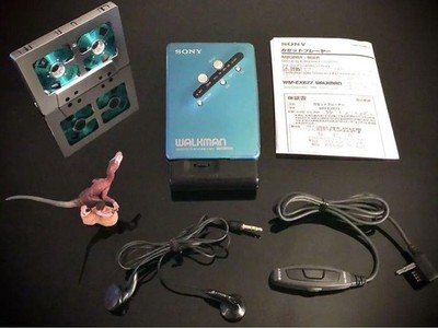 SONY WM-EX677 Walkman Cassette Player Blue Serviced Remote Dolby B