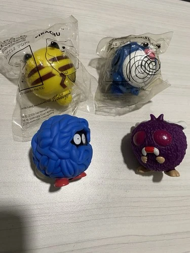 Vintage 1999 Pokemon Spinning Top Toy Tangela & Venonat Burger King Pikachu