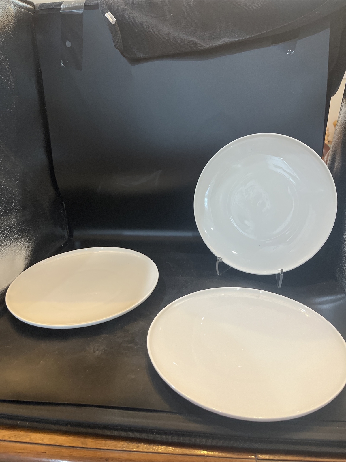 red vanilla Royal Fine China 3 Dinner Plates Cream Tone 11 I
