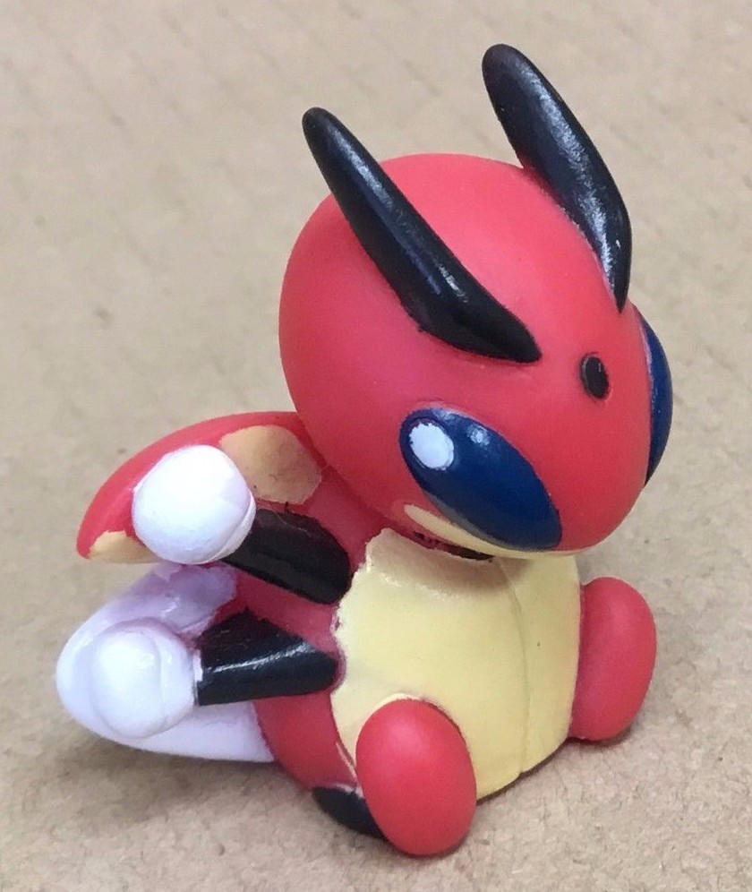 2001 Pokemon Finger Puppet Ledian #166 Gotta Catch Them All Nintendo Bandai