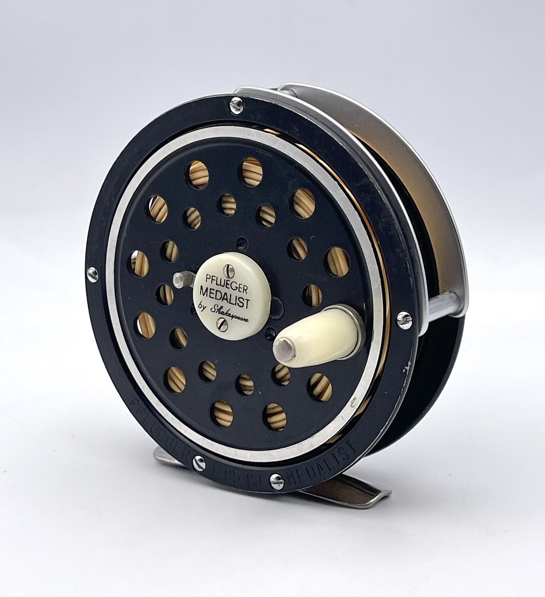 ルアー・フライ paul jorgensen salomon flies Vintage Pflueger Medalist 1495 CJ Fly Reel by Shakespeare