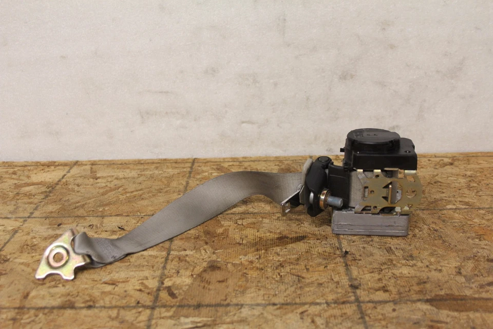 L0316 2000-2006 Mercedes CL500 Cinturón de seguridad trasero lado pasajero CL600 OEM Foto 2 de 4