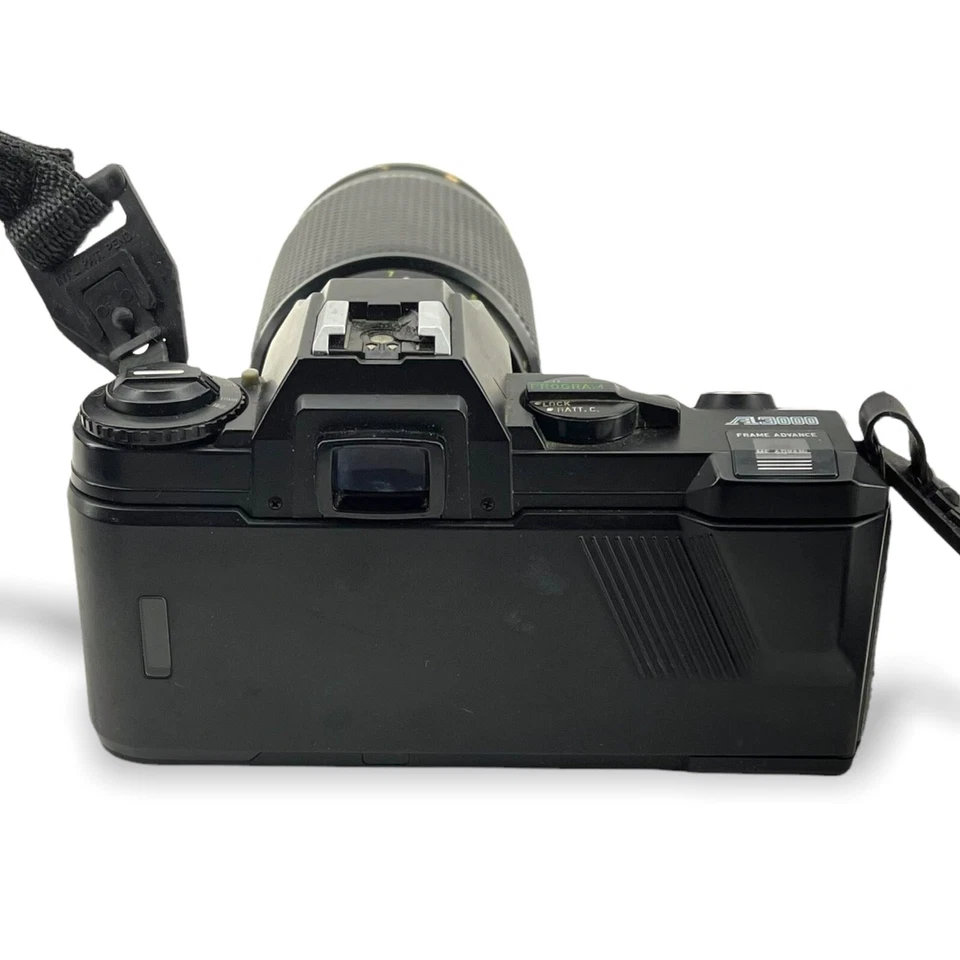 Pentax A3000 Camera With Ricoh Rikenon P Zoom 1:3.9 70-210mm Macro Lens Untested - Image 4 of 4