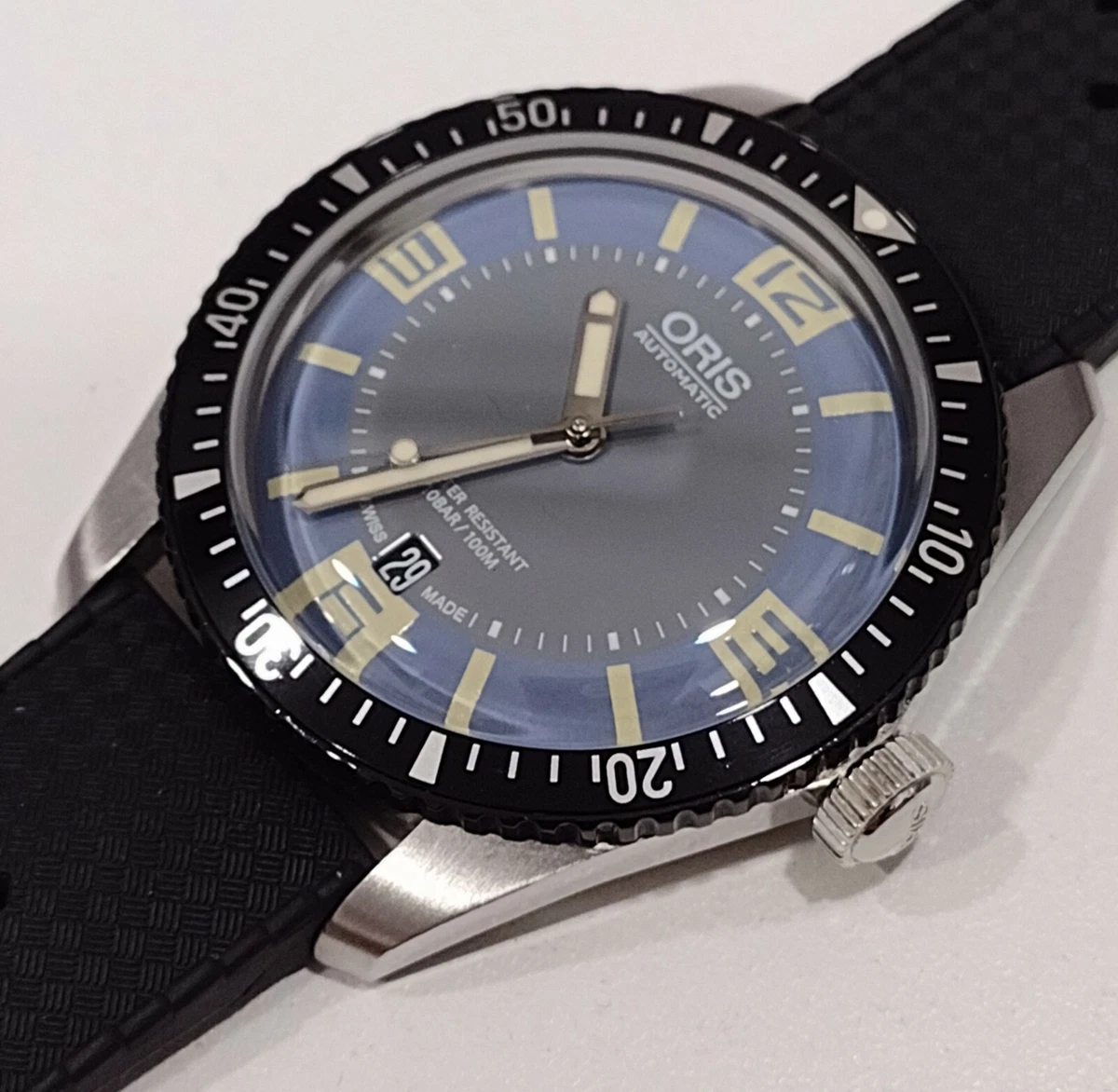 Oris 65 store diver 40mm