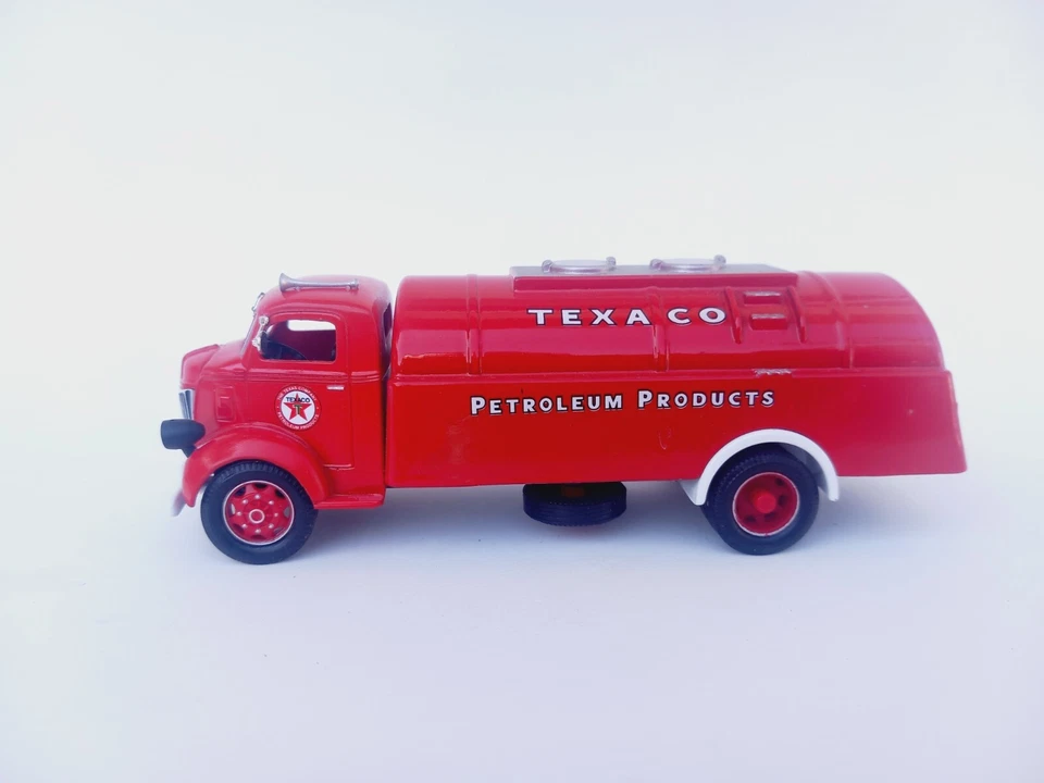 1/50 o scale 3d printed 1941 Ford COE tanker truck handmade custom kitbash - Image 2 of 4