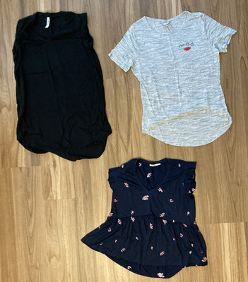 Old Navy / Mi Ami / Mahina Women's Shirts (Size M, Mi Ami L) Flower Print