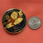 c1960 VINTAGE LIONS CLUB PIN PINBACK NASA LION RIDING ROCKET SATELLITE BEACH FL — photo 1