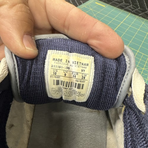 Men's Size 10 US Nike Infiltrator Sneakers Navy Blue White Gray 311191-109 - Picture 2 of 13