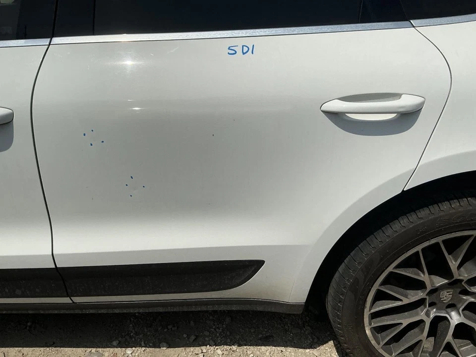 Driver Left Rear Side Door White 0Q Fits 15-19 PORSCHE MACAN 838083 - Image 2 of 4