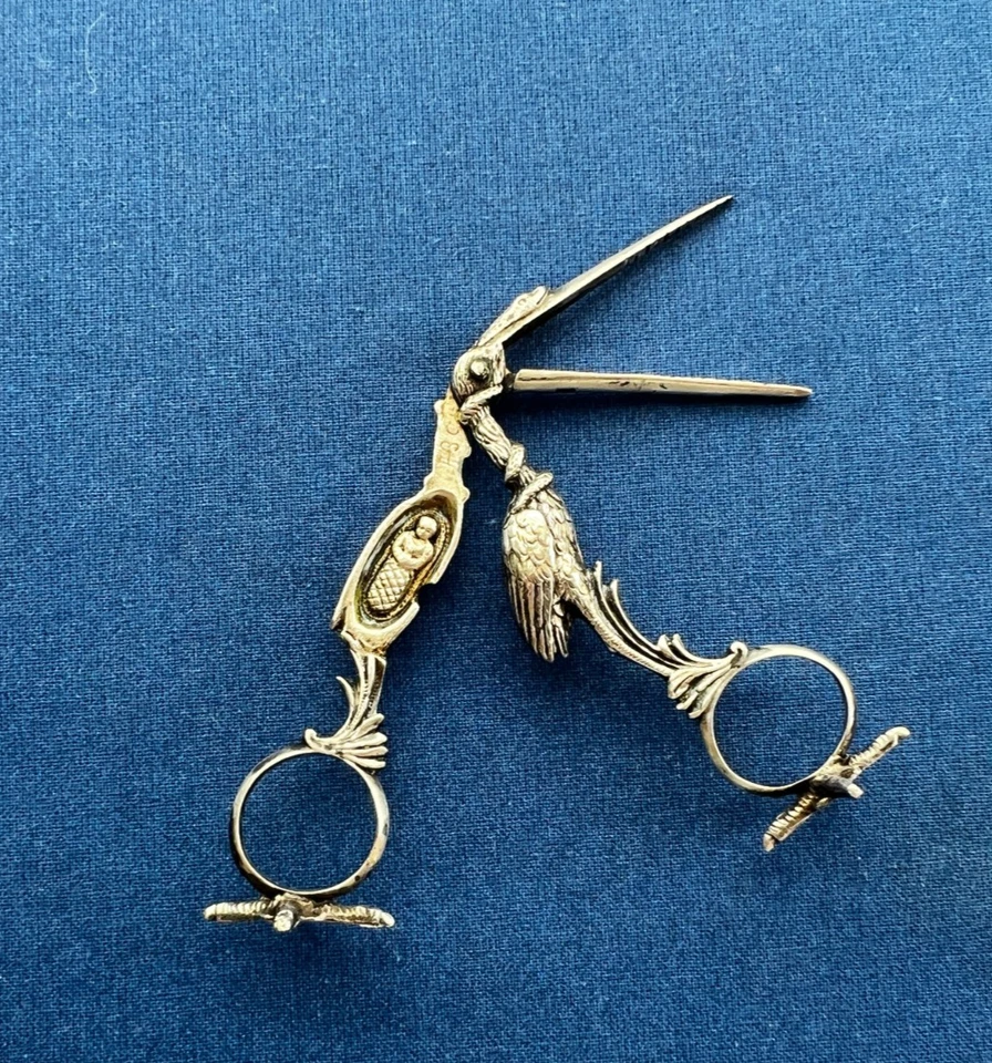 Antigua abrazadera de cigüeña de plata 800 con marca de fabricante + tijeras de coser Revlon Foto 2 de 4