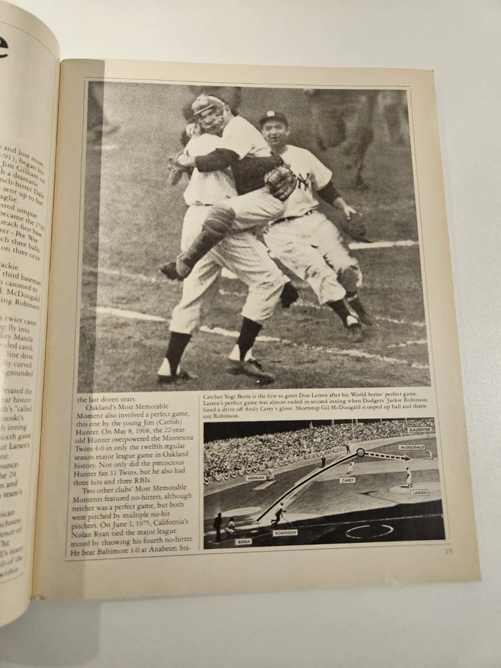 1977 Toronto Blue Jays Scorebook Magazine Vol. 1 No. 3 vs Detroit Tigers - Image 4 of 4