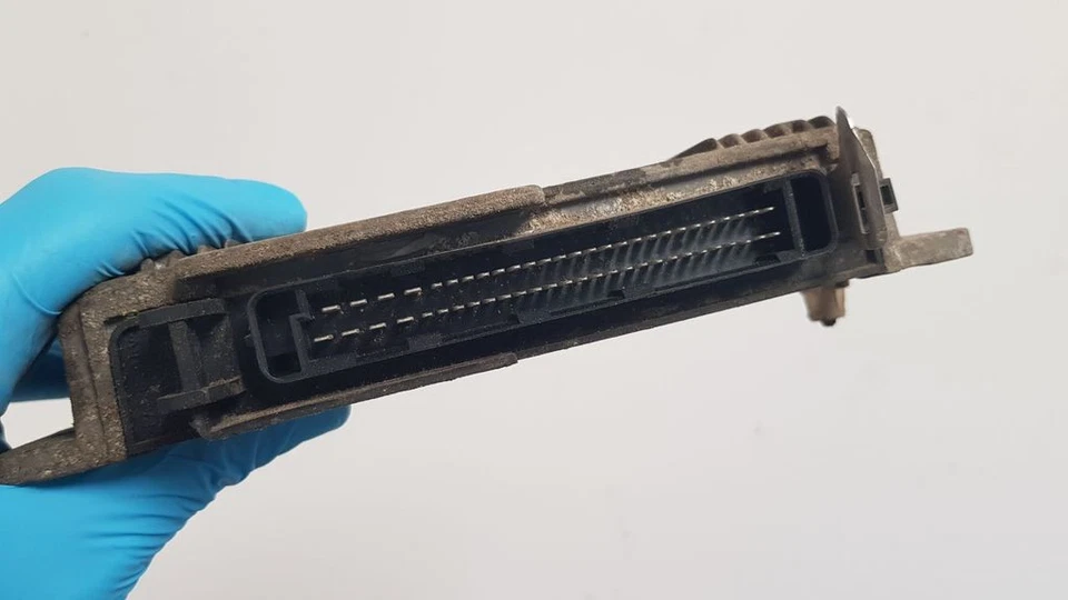 Centralina motore benzina Renault Laguna I 1996 -modulo 7700105985 ILI53089 - Immagine 2 di 4