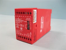 Allen-Bradley 440R-D23021 Series A Minotaur MSR7R Guardmaster Safety Relay D18