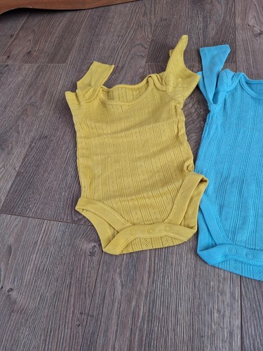 Girls 0-3 Months Long Sleeve Vest (B116) - Picture 7 of 8