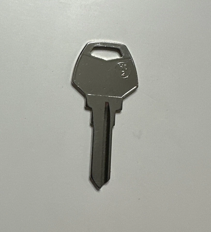 Key Blank For 1981-84 Harley Davidson Electra Glide HD2 X96 HL-4 HY6 HRD5 Foto 2 de 2